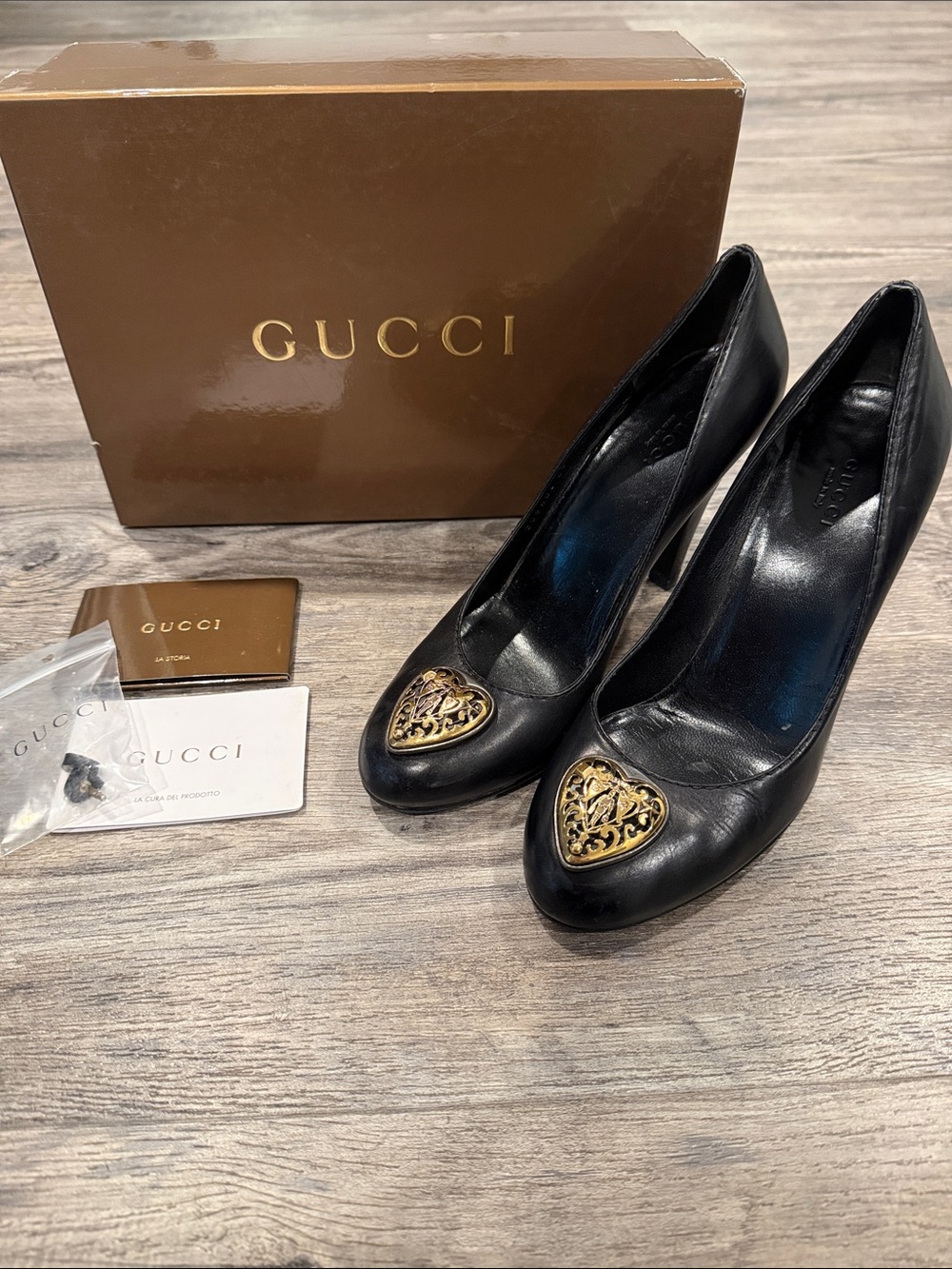 Vintage Gucci Babouska Heart Crest Black Leather Pumps Heels Italy Sz 39 Women’s - Picture 2 of 16